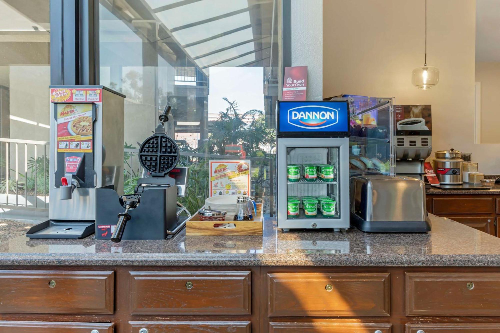Best Western Plus Executive Inn Rowland Heights Exteriér fotografie