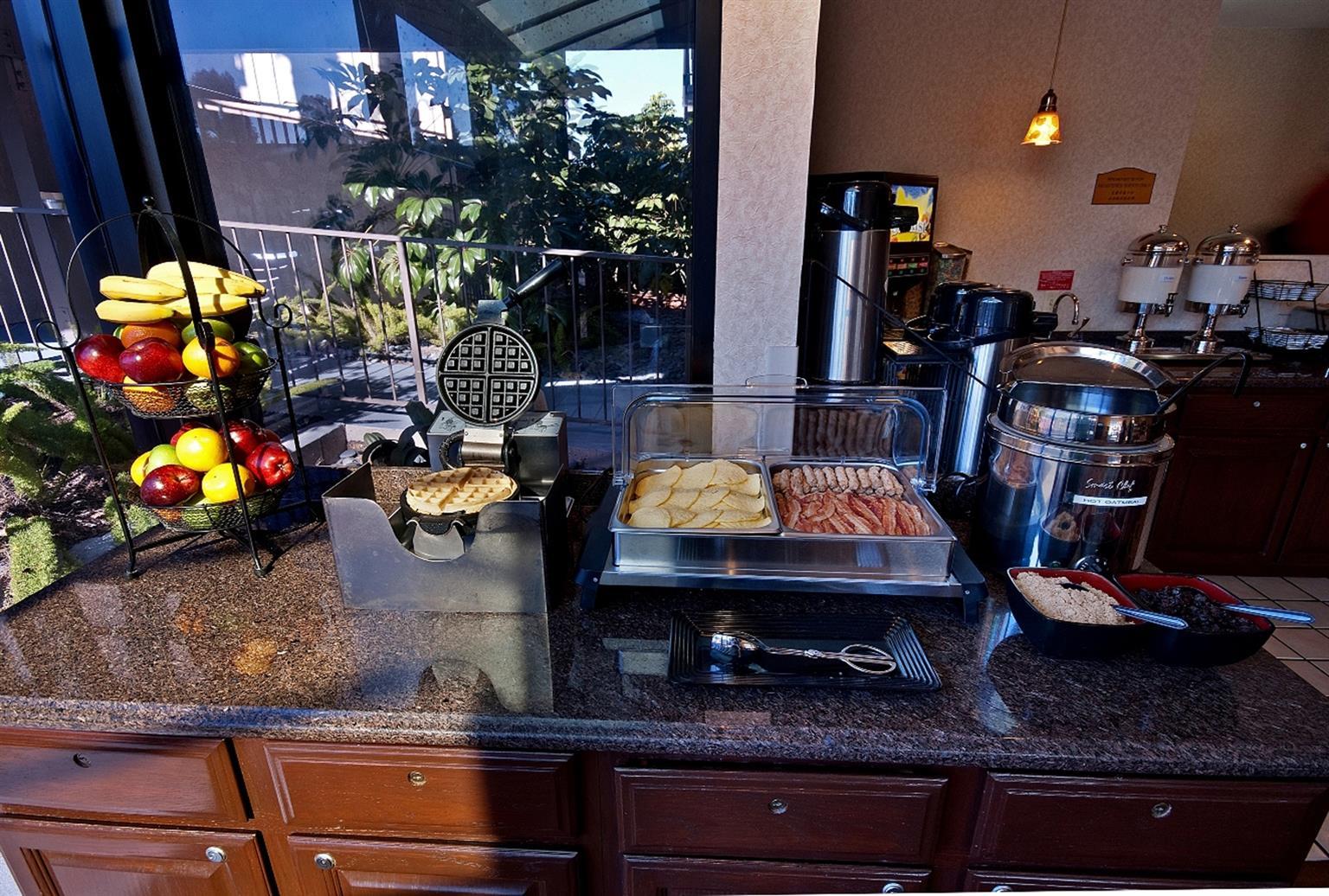 Best Western Plus Executive Inn Rowland Heights Restaurace fotografie